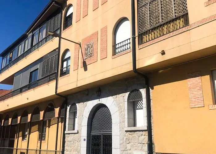 La * Las Navas del Marqués